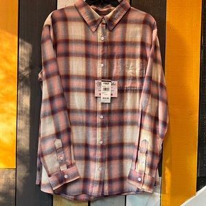 Wrangler button up shirt flannel. Sz Large NWT